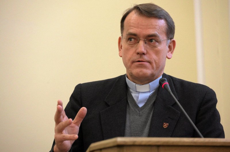 Ks. Dariusz Oko, mówiąc o gender czy homoseksualistach jest bezkompromisowy.