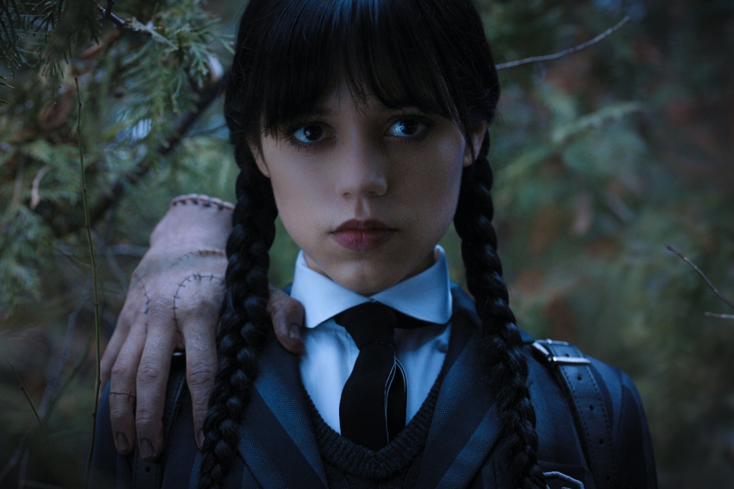 "Wednesday": seriale podobne do Wednesday Jenna Ortega jako Wednesday Addams