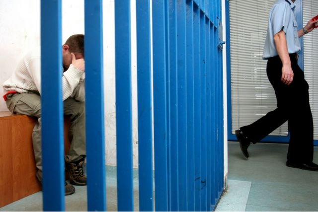 Policjant w izbie zatrzymań na komisariacie w Brodnicy miał dokonać gwałtu. (Na zdjęciu komisariat w Poznaniu).