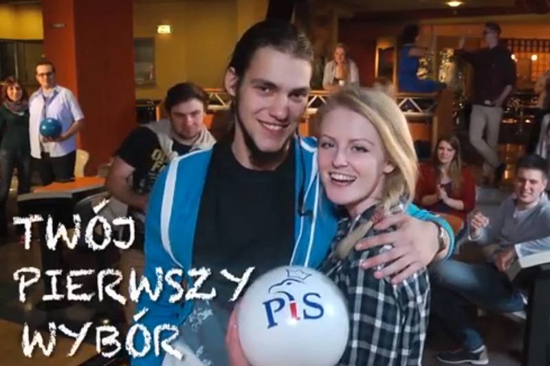 Sztab wyborczy PiS stworzył klip skierowany do młodych wyborców. Czy uda im się zdobyć ich poparcie?