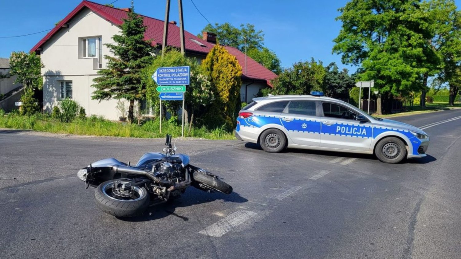 Policja udostępnia nagranie z miejsca wypadku ku przestrodze