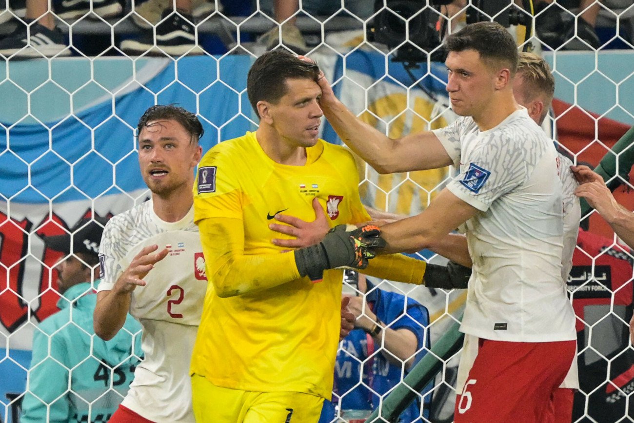 Wojciech Szczęsny utrzymał Biało-Czerwonych przy życiu na mundialu w Katarze. Polacy zagrają w 1/8 finału MŚ 2022.