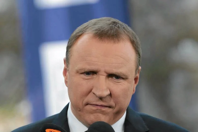 Jacek Kurski zapowiada pozew przeciwko wydawcy "Newsweeka" i przeciwko autorowi teksu "Pudrowanie klęski". Tygodnik napisał o fatalnych wynikach oglądalności TVP.