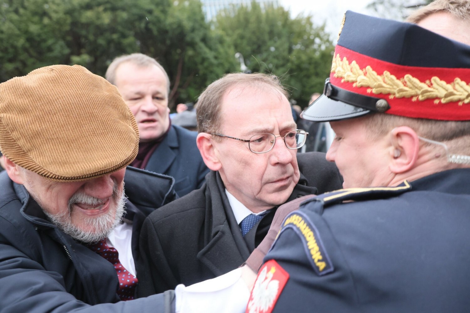 Macierewicz o awanturze przed Sejmem. Mówi o manipulacji.