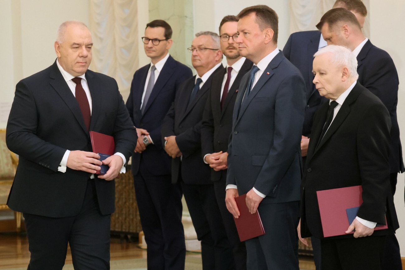 Rekonstrukcja rządu. Odchodzą Błaszczak, Gliński, Kowalczyk i Sasin. Kaczyński wicepremierem