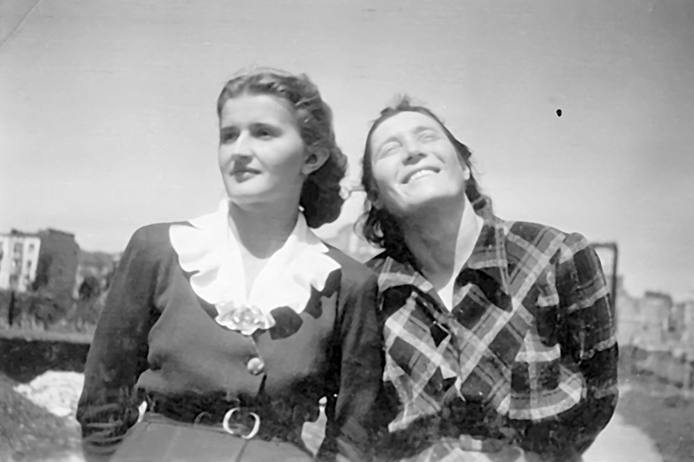 Maria Kowalska i jej przyjaciółka