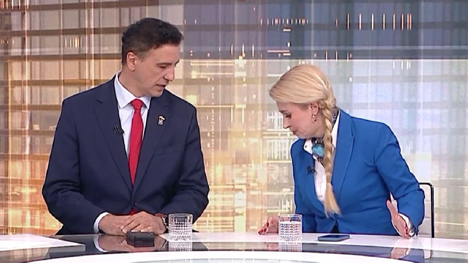 Dziwna sytuacja w TVP. Marta Wcisło z PO: Zaczął kopać mnie w programie