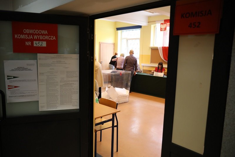 Wybory parlamentarne 2019. Jak zostać członkiem komisji wyborczej?