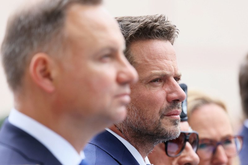 Ranking zaufania wobec polskich polityków. Tusk wyprzedził Kaczyńskiego