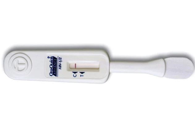 Test na obecność wirusa produkowany przez firmę OraQuick.