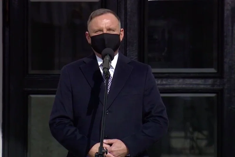 Duda podziękował służbie zdrowia za walkę z pandemią.