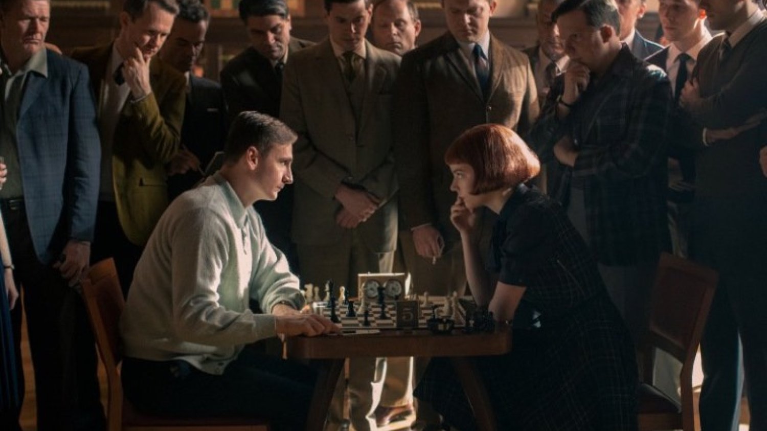 "Gambit królowej" to zdaniem krytyków jeden z najlepszych seriali, jakie wypuścił ostatnio Netflix. "Gambit królowej" a boom na szachy w Polsce.