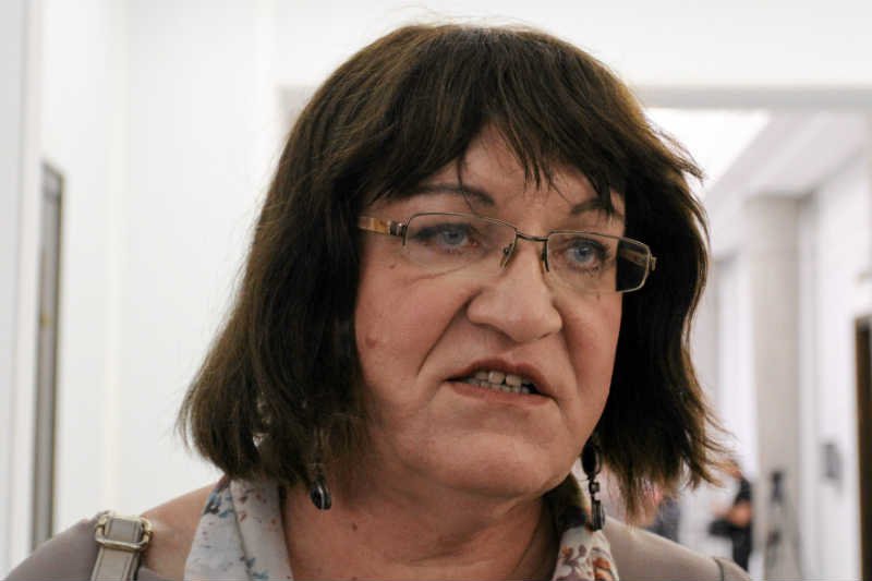 Anna Grodzka jeszcze nie podjęła decyzji, czy pozwać tygodnik braci Karnowskich.