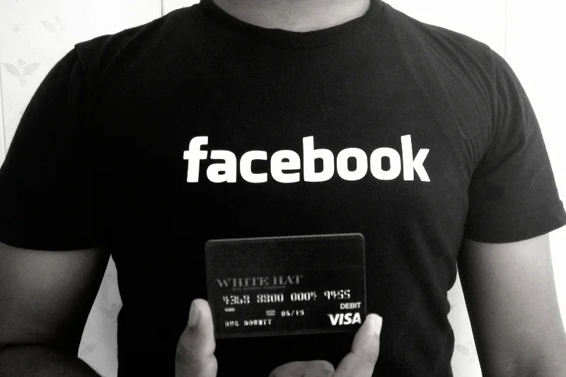 Wiele postów, jakie pojawiają się na naszej stronie głównej na Facebooku, nie ma formalnie właściciela. Tego typu wiadomości to twór speców od marketingu