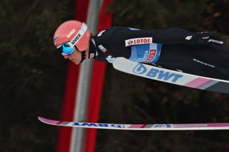 W niedzielę w Titisee-Neustadt w czołowej dziesiątce znalazło się dwóch Polaków – Dawid Kubacki i Jakub Wolny.