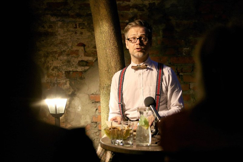 Jacek Dehnel zarzuca prawicowemu publicyście kłamstwo.