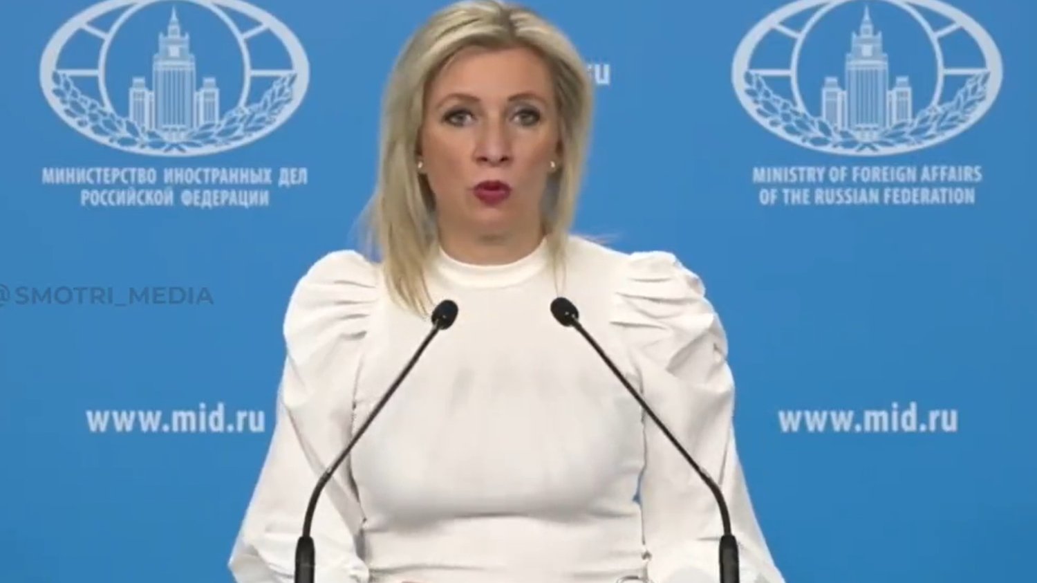 Maria Zacharowa podczas konferencji prasowej