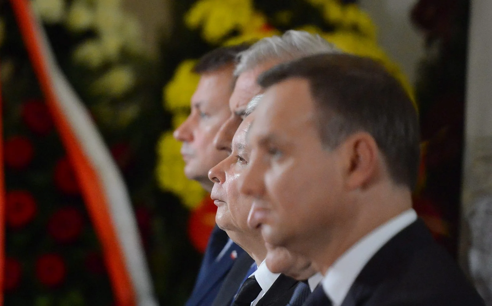 Nowy sondaż Kantar wskazuje, że po kolejnych wyborach opozycja może być zdolna nawet do złożenia prezydenta Andrzeja Dudy z urzędu.