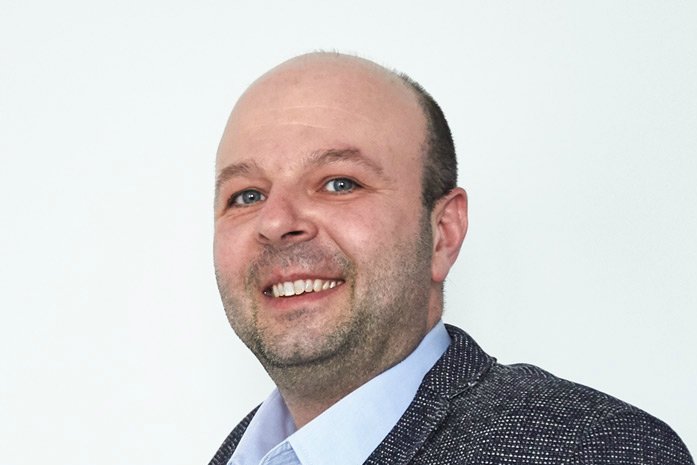 Mike Żyrek z firmy Oknoplast