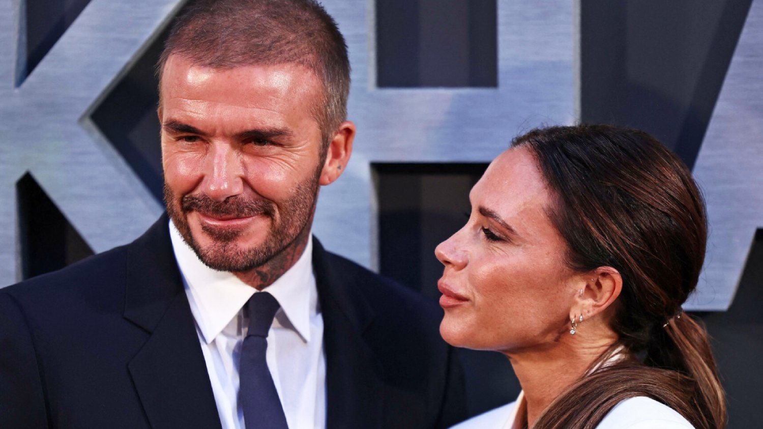 Czy David Beckham zdradził Victorię? W serialu Netlix nawiązano do plotek