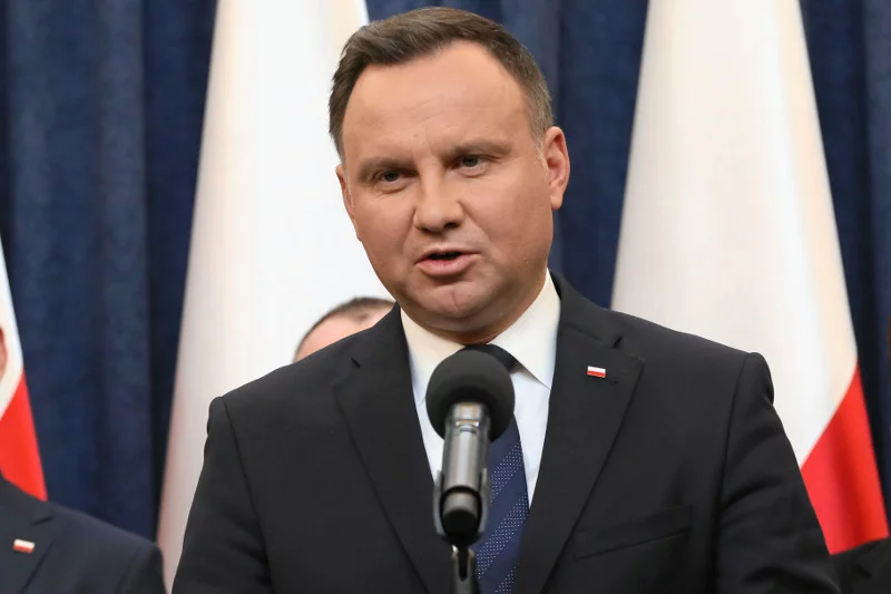 Prezydent chce ogłosić żałobę narodową po śmierci Jana Olszewskiego.