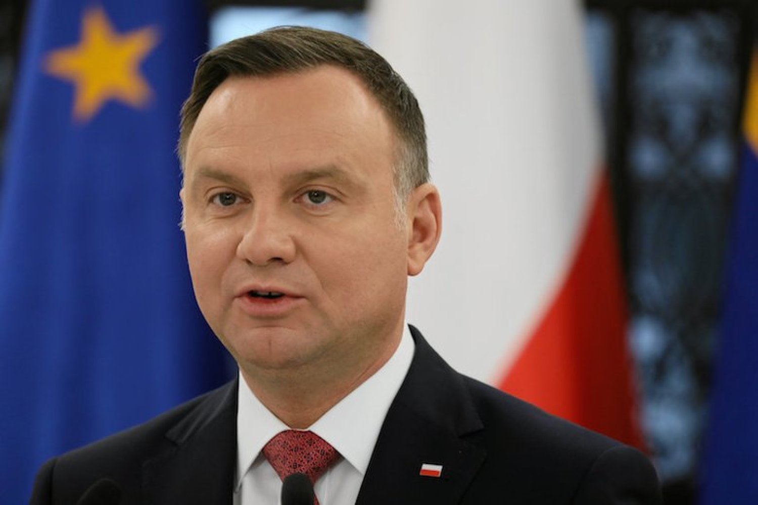 Prezydent Andrzej Duda wygłosił orędzie z okazji 15. rocznicy wstąpienia Polski do Unii Europejskiej.