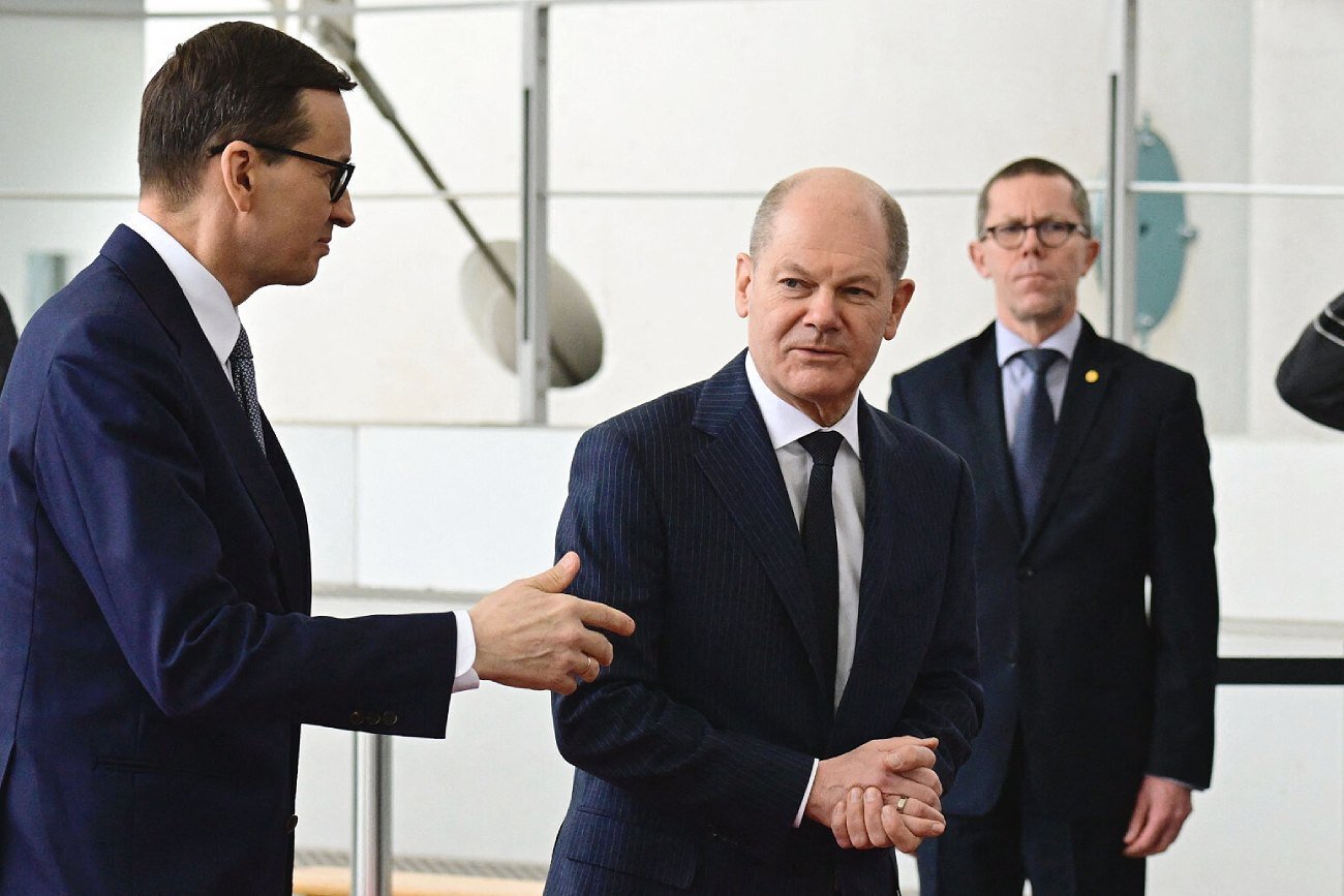 Mateusz Morawiecki i Olaf Scholz.