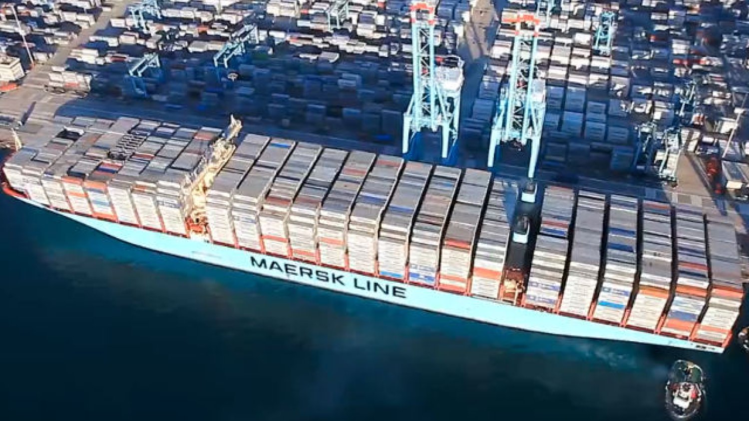 Statek Mary Maersk zabrał na pokład  kontenery o łącznej pojemności 17 603 TEU