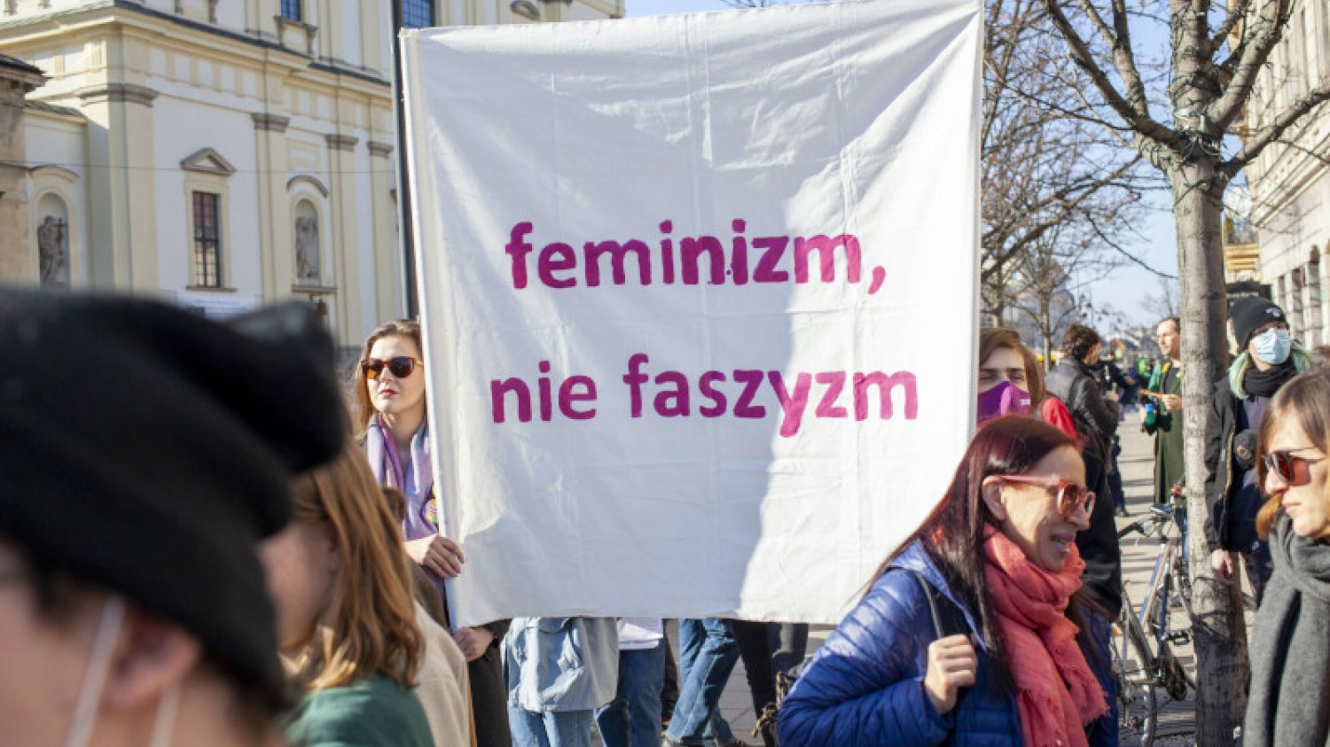Feminizm karany jak propagowanie faszyzmu i totalitaryzmu. Tak wygląda nowelizacja kodeksu karnego