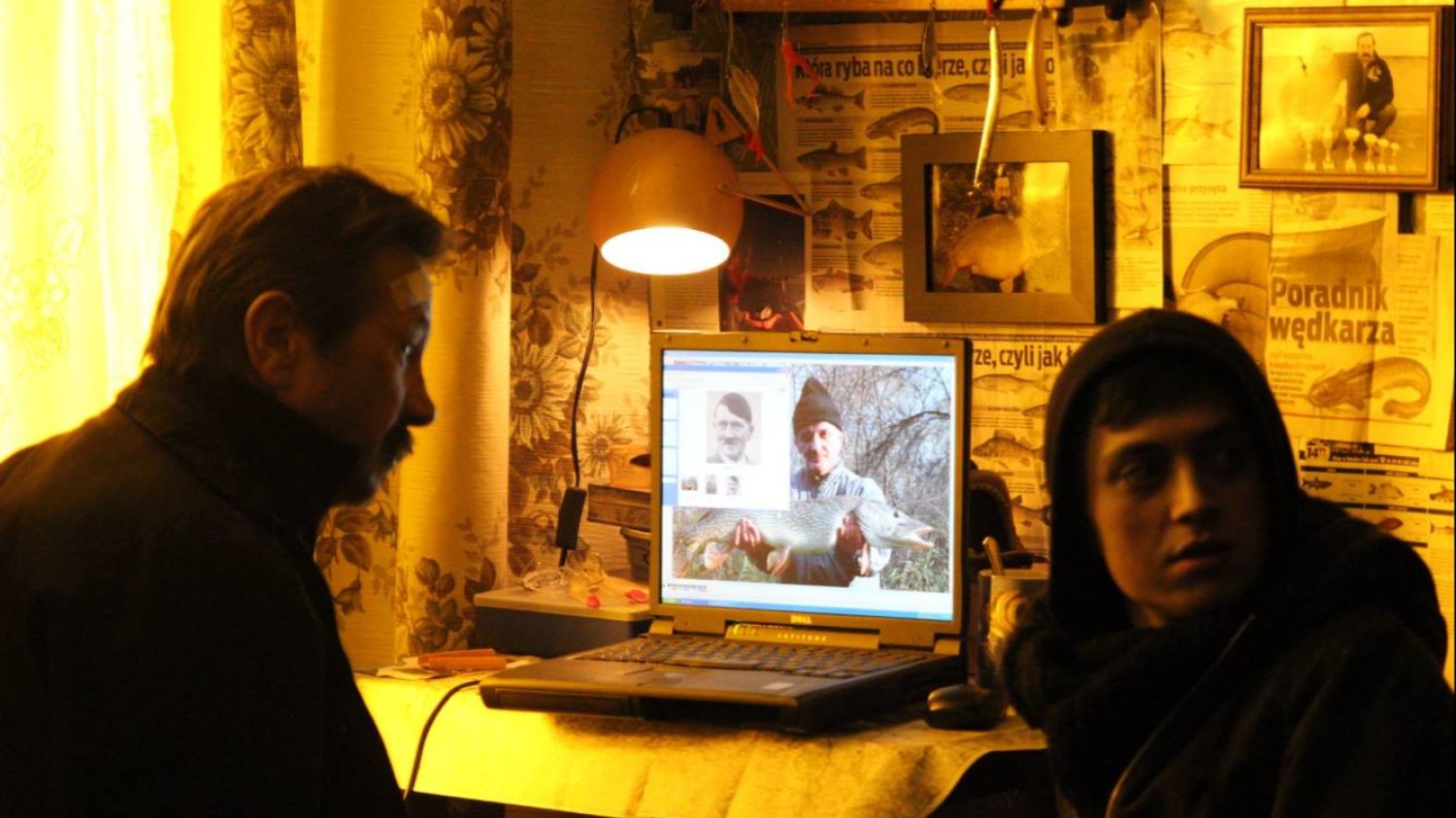 Copypasty to nieprawdopodobne internetowe historyjki, których jest coraz więc, a wśród nich pojawiają prawdziwe perełki. Takie jak kapitalna  pasta o ojcu wedkarzu, która doczeka się ekranizacji. Występują m. in. Piotr Cyrwus i Dariusz Kowalski.