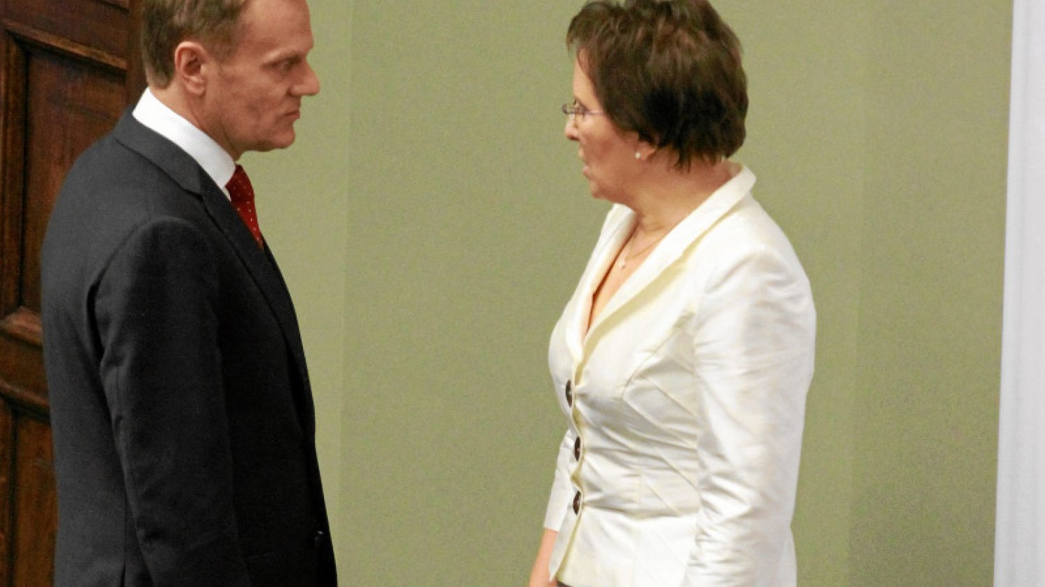 Kopacz chciała odejścia Sikorskiego,nie zgodził się Tusk - kulisy zamieszania po wywiadzie Sikorskiego