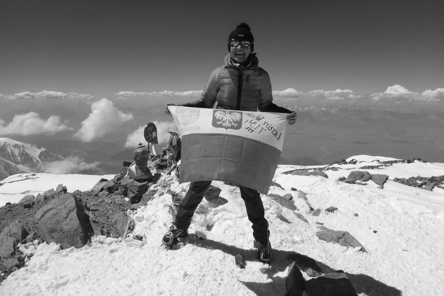 50-letnia Rita Bladyko mieszkała w Londynie, ale czuła się bardzo związana z Polską. Zawsze na szczyt zabierała ze sobą biało-czerwoną flagę