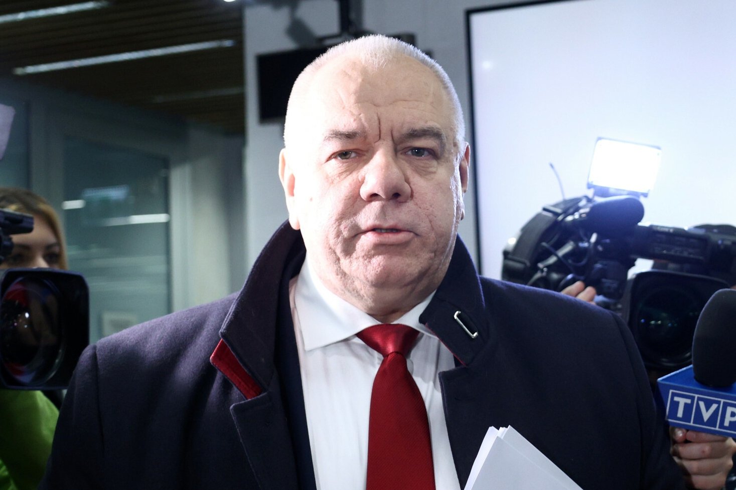 Sasin przed komisją śledczą. Już na początku doszło do spięcia.