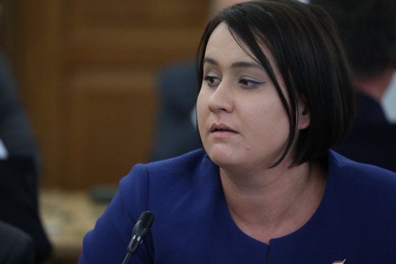 Posłanka Siarkowska składa zawiadomienia o możliwości popełnienia przestępstwa przez osoby udostępniające w sieci grafikę z "tęczową Madonną".