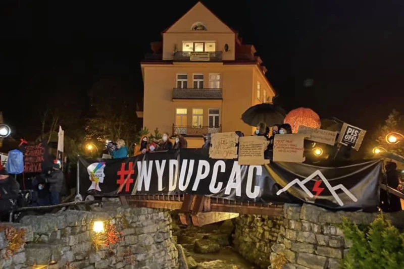 Na Podhalu też kobiety wychodzą na ulice i protestują po orzeczeniu Trybunału Konstytucyjnego ws. aborcji.