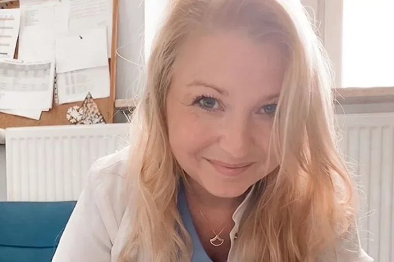 Nicole Sochacki–Wójcicka, lekarka znana w internecie jako Mama Ginekolog. Nicole Sochacki–Wójcicka, lekarka znana w internecie jako Mama Ginekolog.