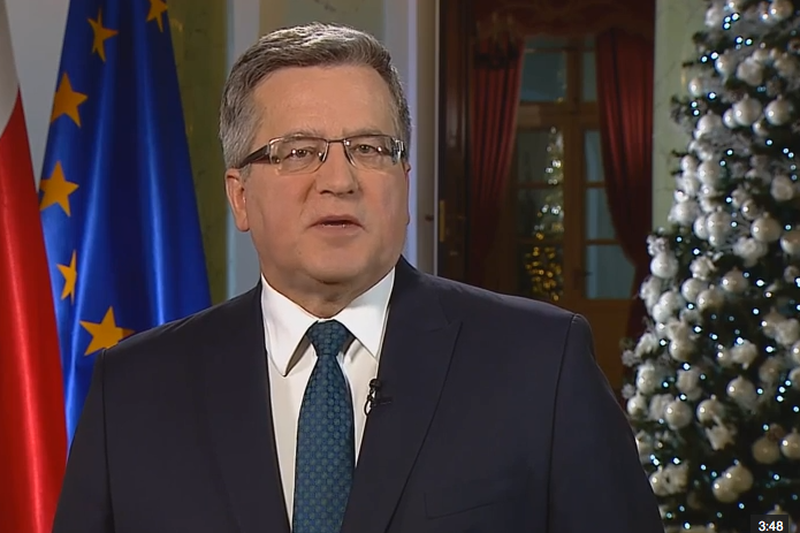 Prezydent Komorowski w swoim orędziu wezwał do zakończenia "jałowych sporów"