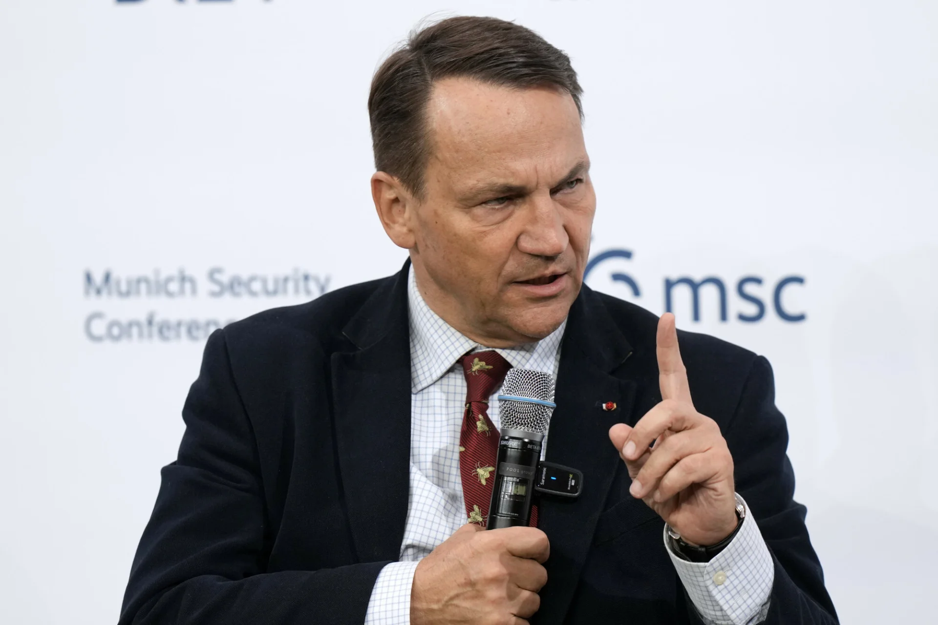 Sikorski ostrzega w Monachium. Nawiązał do rozmowy Trumpa z Putinem