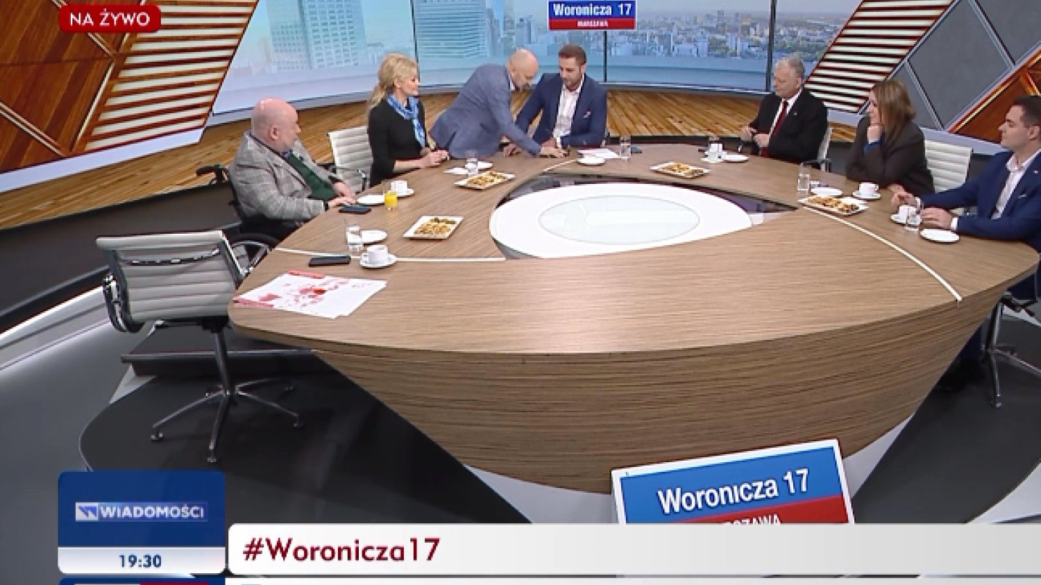 Jacek Bury zdenerwował się podczas programu na żywo.