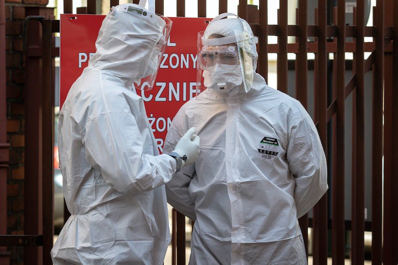 9 sierpnia mamy spadek zakażeń koronawirusem w Polsce.