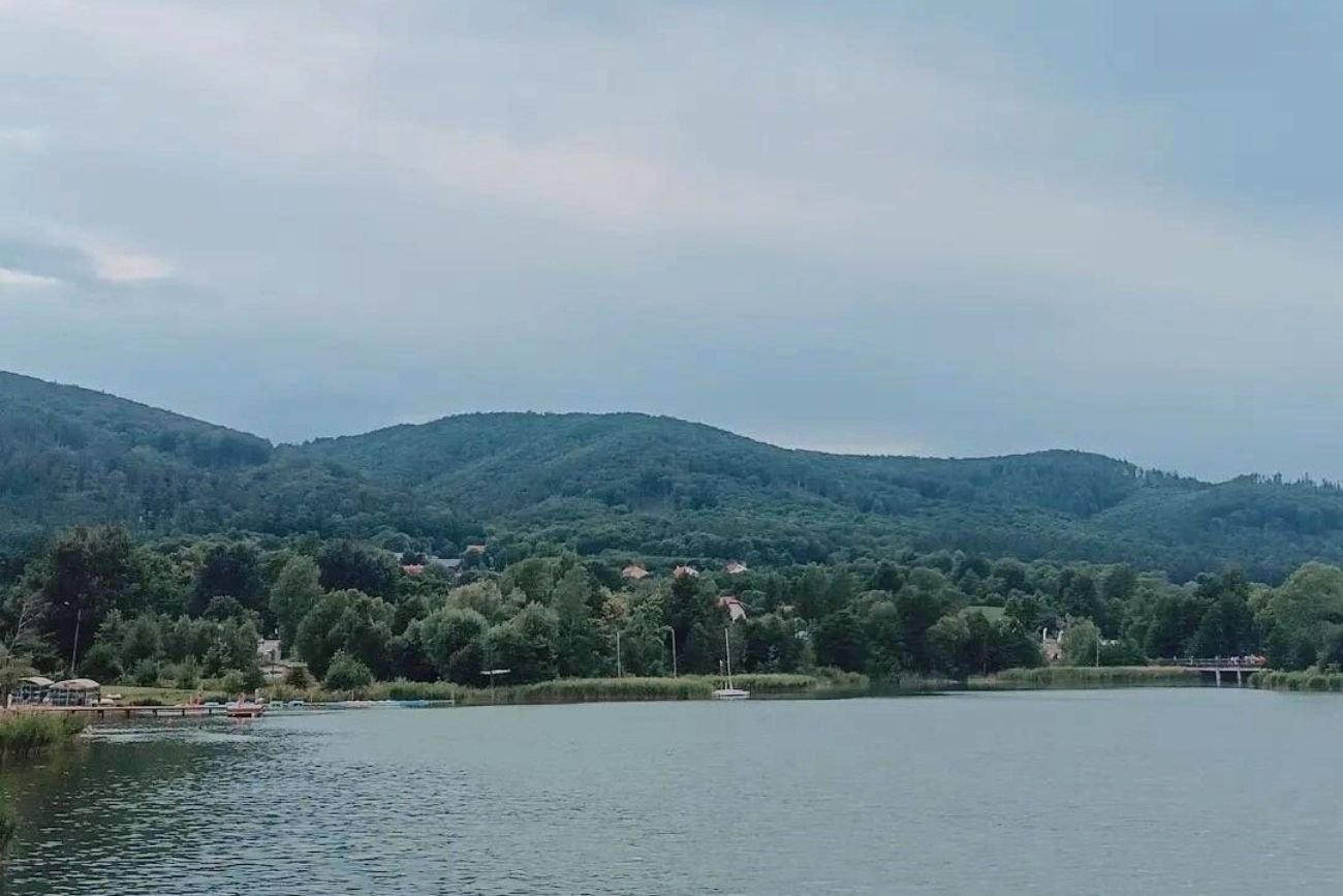 Jakie atrakcje czekają turystów nad "polskim Como"?