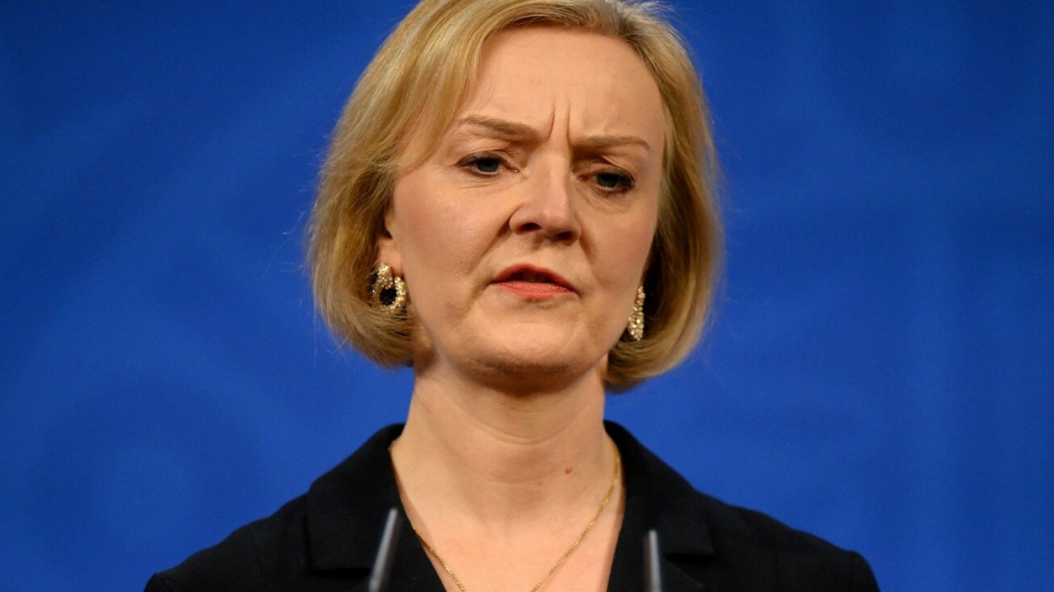 Kto wygra? Premier Liz Truss czy sałata?