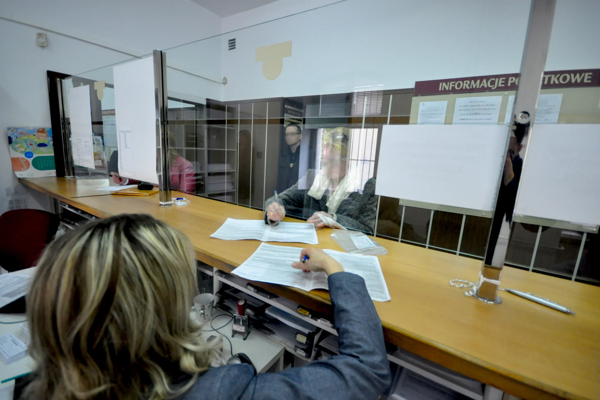 Wynajem krótkoterminowy na Airbnb i Booking. Kto musi płacić podatek? Fiskus sprawdza, czy osoby płacą podatki za sprzedaż noclegu na Airbnb i Booking
