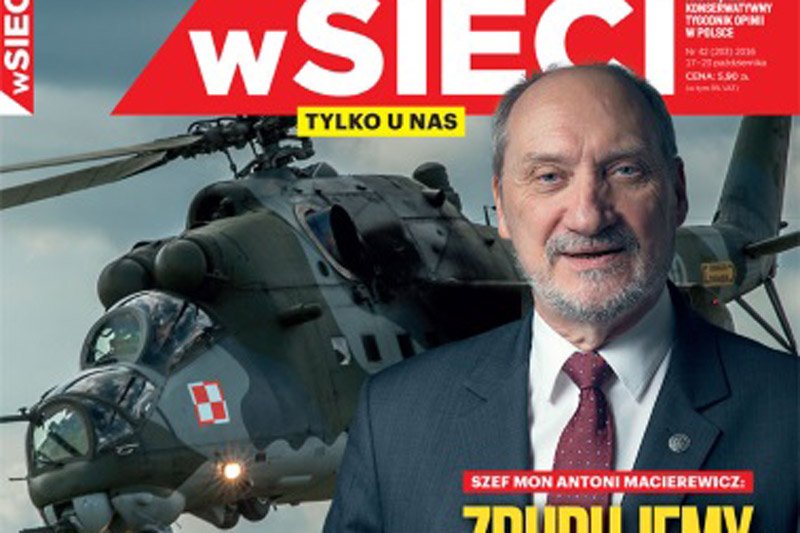 Okładka tygodnika "wSieci" przedstawia wiceprezesa PiS i szefa MON na tle symboli z czasów Układu Warszawskiego, gdy Wojsko Polskie działało pod rozkazami ZSRR.