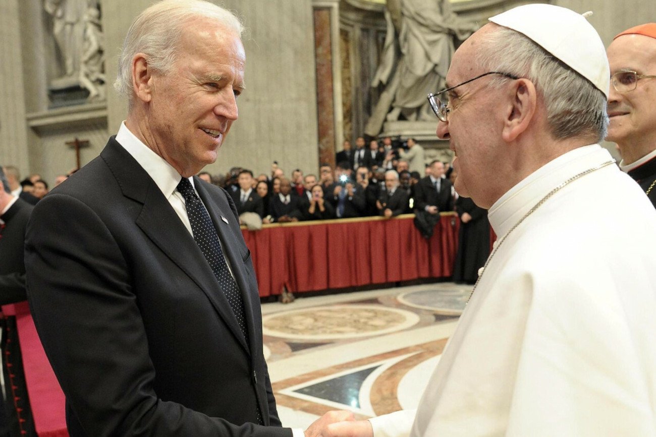 Joe Biden spotkał się w Watykanie z papieżem Franciszkiem.
