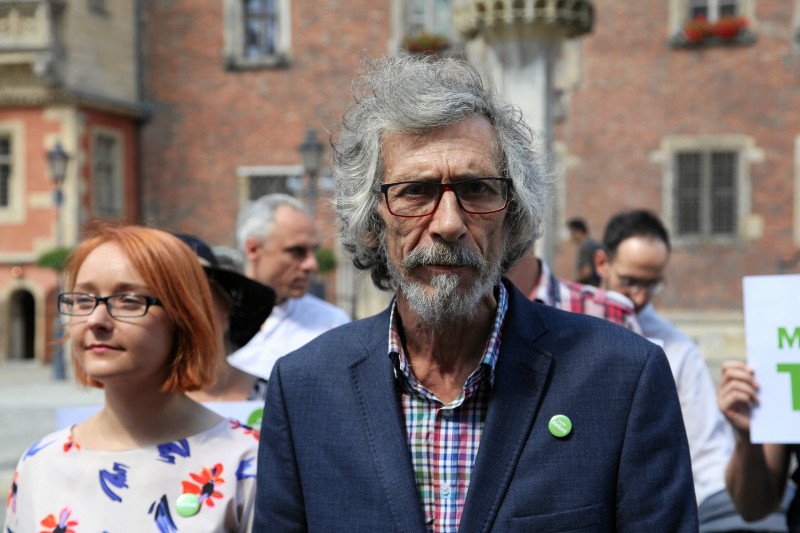 Marek Kossakowski ogłosił, że Partia Zieloni przystępuje do Koalicji Europejskiej. Przy okazji wyjawił, że będą w koalicji jeszcze PSL i Nowoczesna.