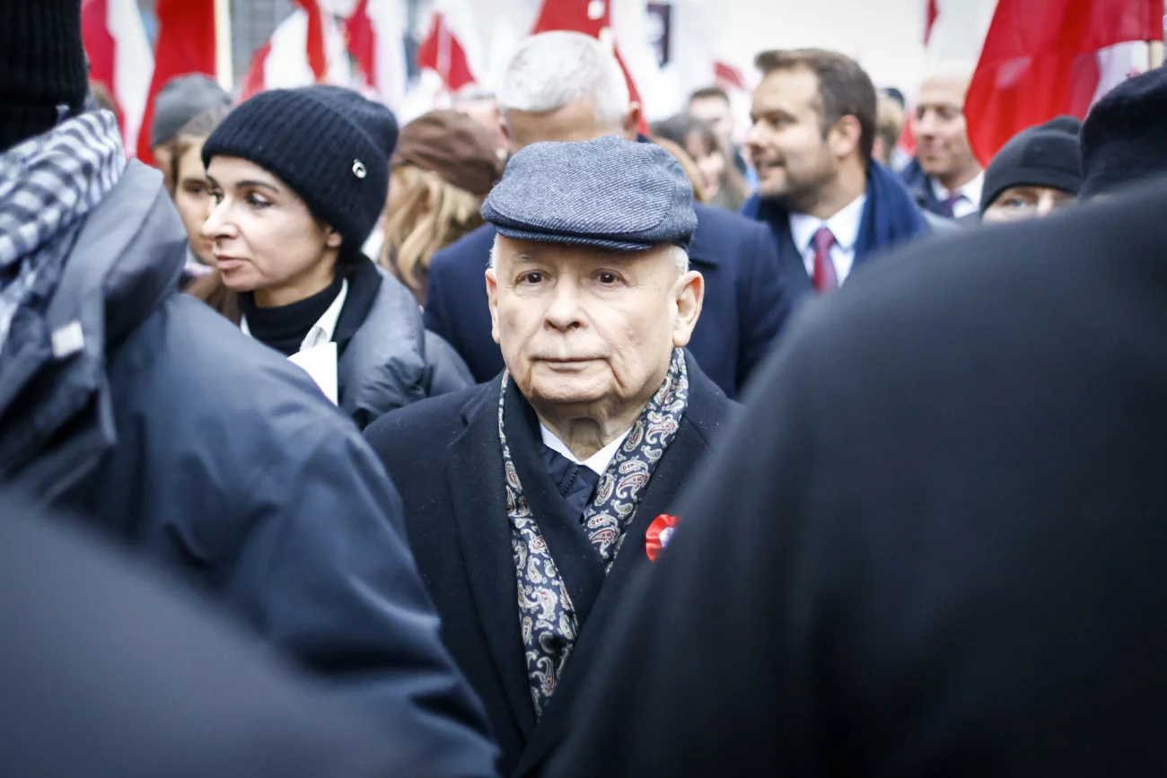Kaczyński "wzywa" patriotów na marsz. Uwagę zwraca opis zrzutki na jego organizację Kaczyński "wzywa patriotów" na marsz w Warszawie. Taki jest opis zrzutki