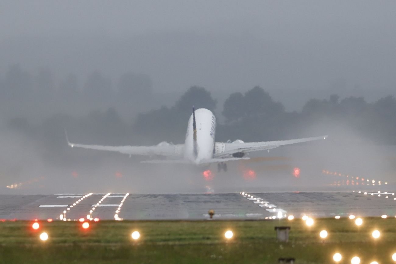 Mieli lecieć z Krakowa, wystartują z Katowic. Zmiany dla pasażerów Ryanaira i LOT