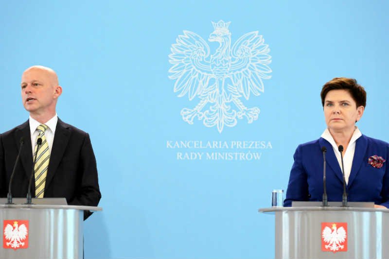 Rząd przygotowuje budżet z rekordowym deficytem.