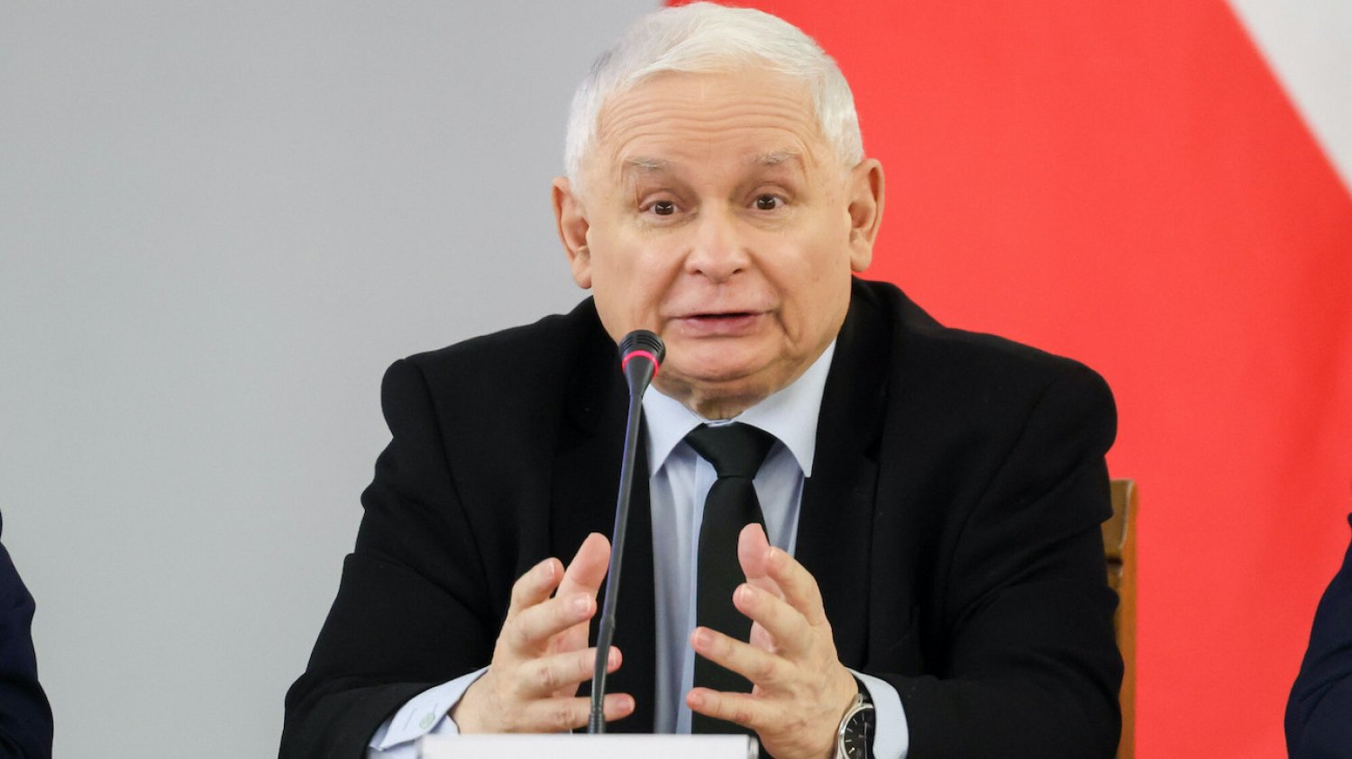 "Der Spiegel" opisał zachowania i decyzje Jarosława Kaczyńskiego